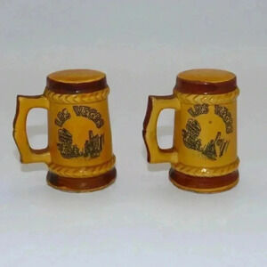 Vintage Las Vegas Souvenir Ceramic Stein Salt & Pepper Shakers Made in Japan